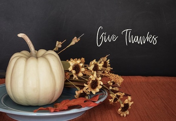 Give Thanks banner
